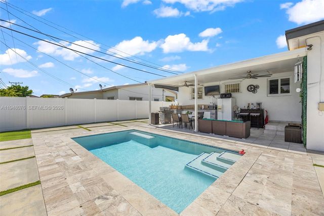 8631 SW 16th Ter, Miami, FL 33155