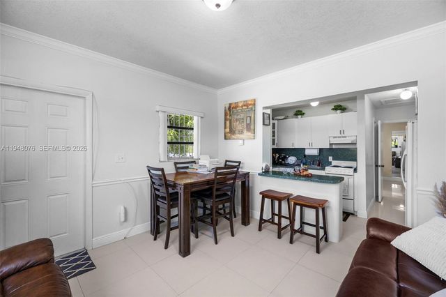 8631 SW 16th Ter, Miami, FL 33155