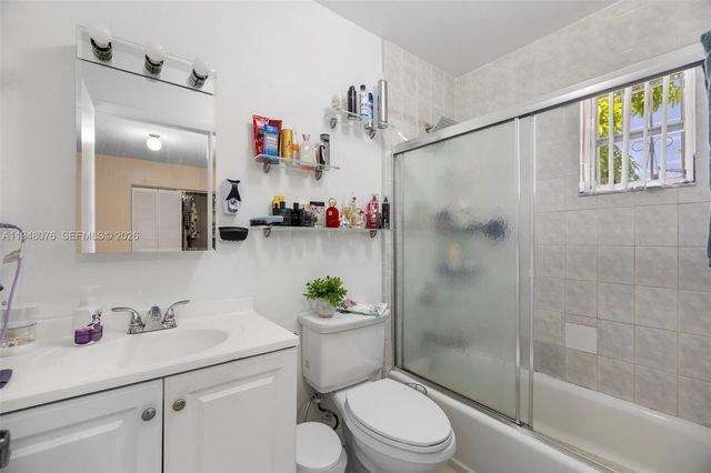 8631 SW 16th Ter, Miami, FL 33155