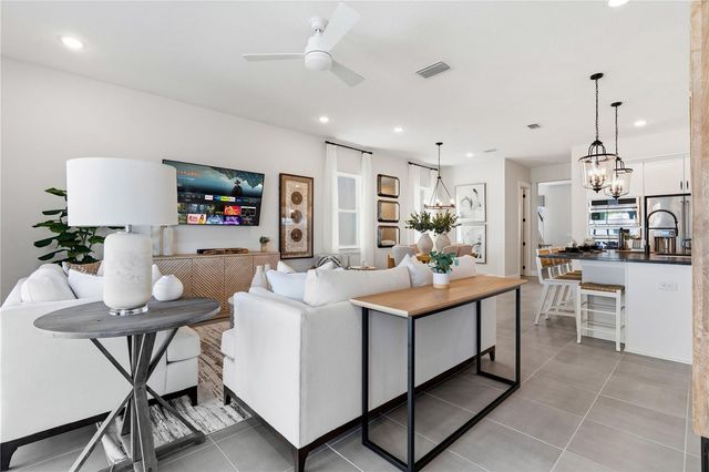 15197 BLUE PEACOCK LANE, Winter Garden, FL 34787