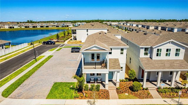 15197 BLUE PEACOCK LANE, Winter Garden, FL 34787