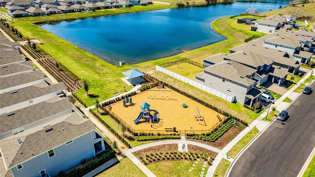 15197 BLUE PEACOCK LANE, Winter Garden, FL 34787