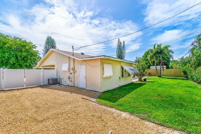 640 Jaeger Drive, Delray Beach, FL 33444