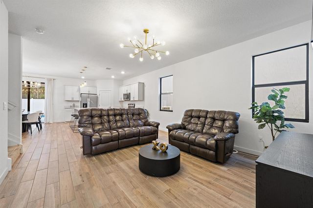 18452 Glenstone Street, Jupiter, FL 33458