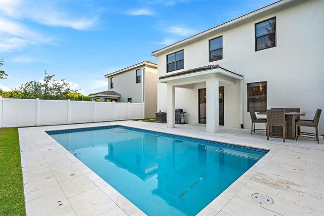 18452 Glenstone Street, Jupiter, FL 33458