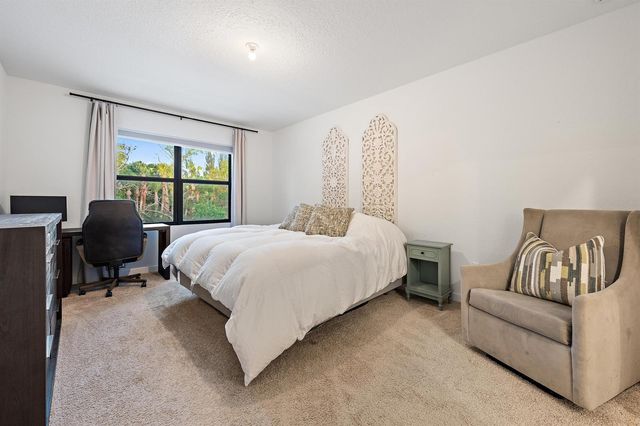 18452 Glenstone Street, Jupiter, FL 33458