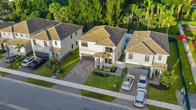 18452 Glenstone Street, Jupiter, FL 33458