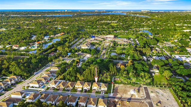 18452 Glenstone Street, Jupiter, FL 33458