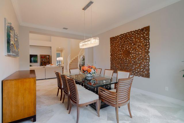 7708 Maywood Crest Dr, Palm Beach Gardens, FL 33412