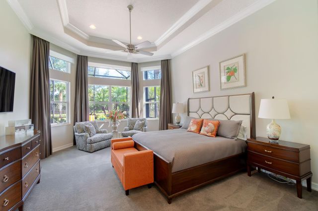 7708 Maywood Crest Dr, Palm Beach Gardens, FL 33412