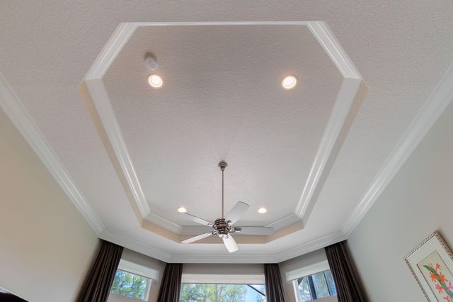 7708 Maywood Crest Dr, Palm Beach Gardens, FL 33412