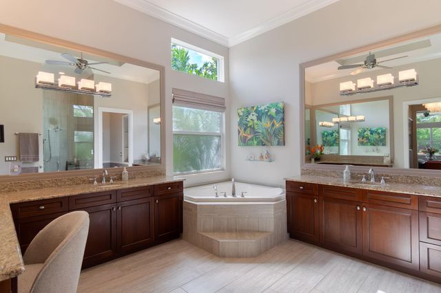 7708 Maywood Crest Dr, Palm Beach Gardens, FL 33412