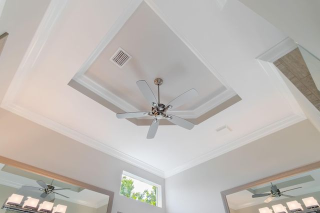 7708 Maywood Crest Dr, Palm Beach Gardens, FL 33412