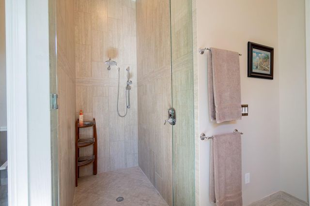 7708 Maywood Crest Dr, Palm Beach Gardens, FL 33412