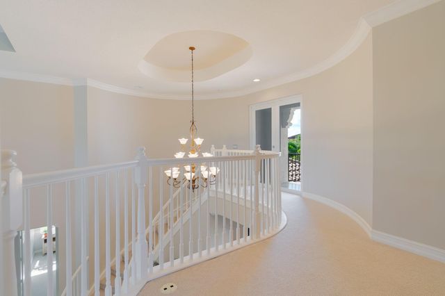 7708 Maywood Crest Dr, Palm Beach Gardens, FL 33412