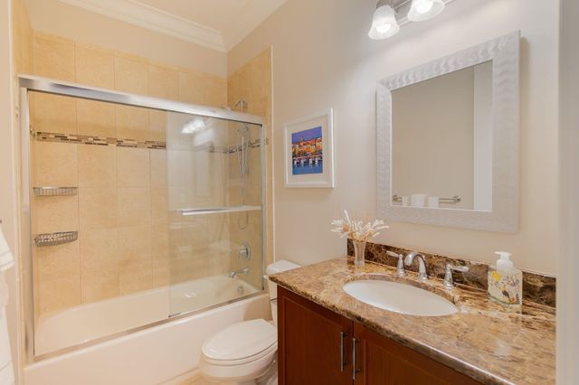 7708 Maywood Crest Dr, Palm Beach Gardens, FL 33412