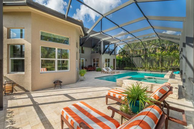 7708 Maywood Crest Dr, Palm Beach Gardens, FL 33412