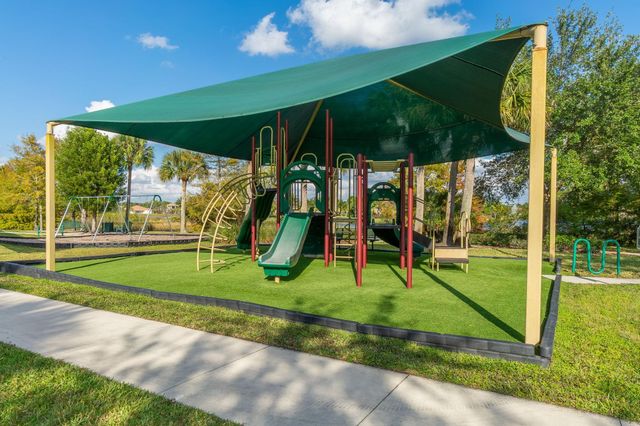 7708 Maywood Crest Dr, Palm Beach Gardens, FL 33412