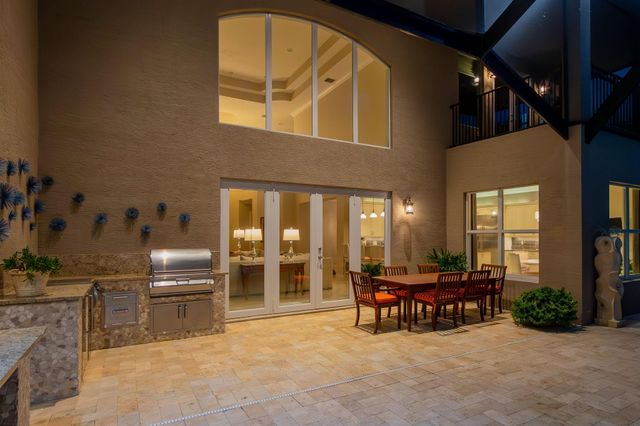 7708 Maywood Crest Dr, Palm Beach Gardens, FL 33412