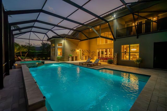 7708 Maywood Crest Dr, Palm Beach Gardens, FL 33412