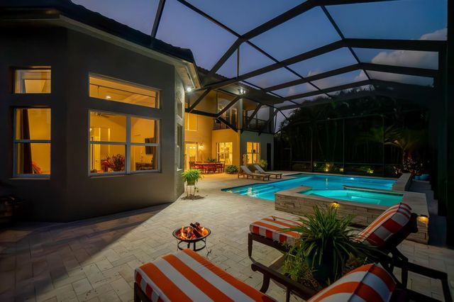 7708 Maywood Crest Dr, Palm Beach Gardens, FL 33412