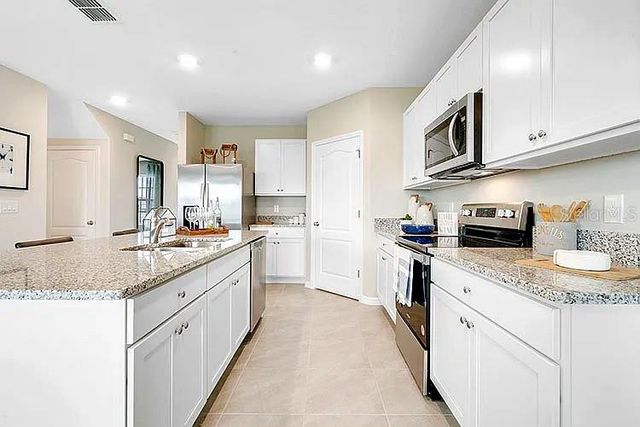 2030 MAPLE RIDGE DRIVE, Zellwood, FL 32798