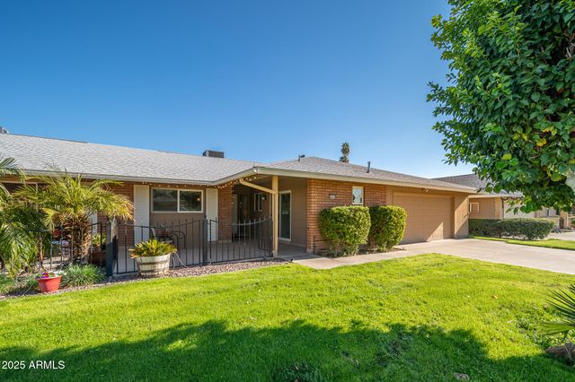 10870 W CLAIR Drive, Sun City, AZ 85351