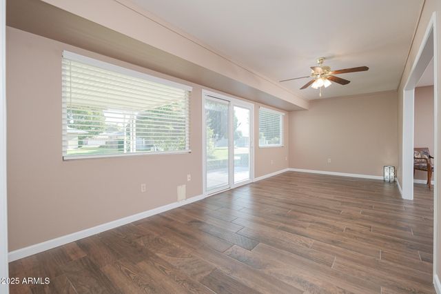 10870 W CLAIR Drive, Sun City, AZ 85351