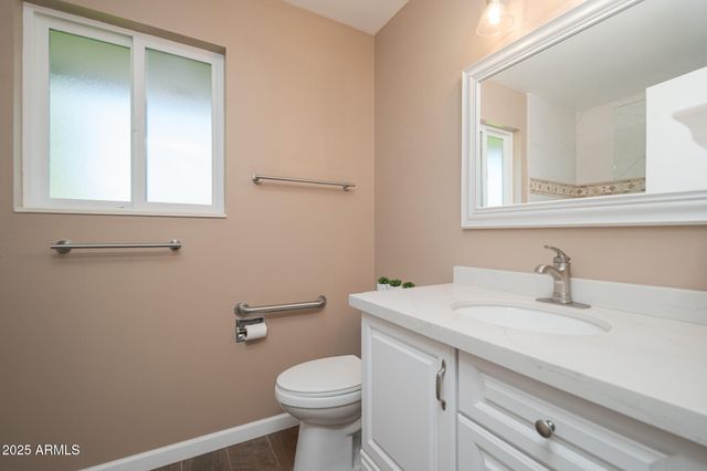 10870 W CLAIR Drive, Sun City, AZ 85351