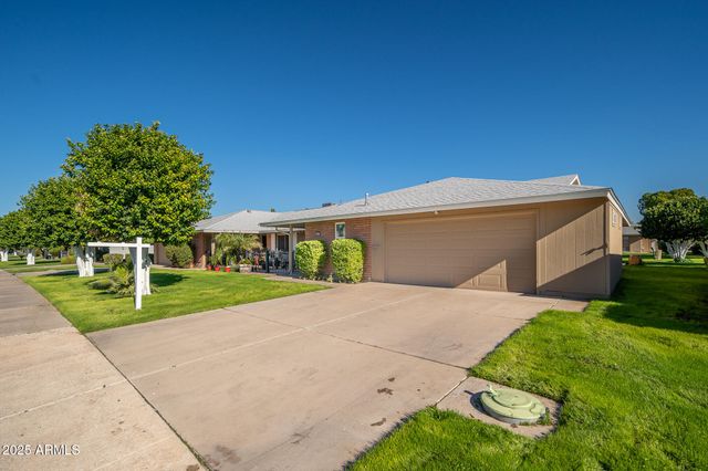 10870 W CLAIR Drive, Sun City, AZ 85351
