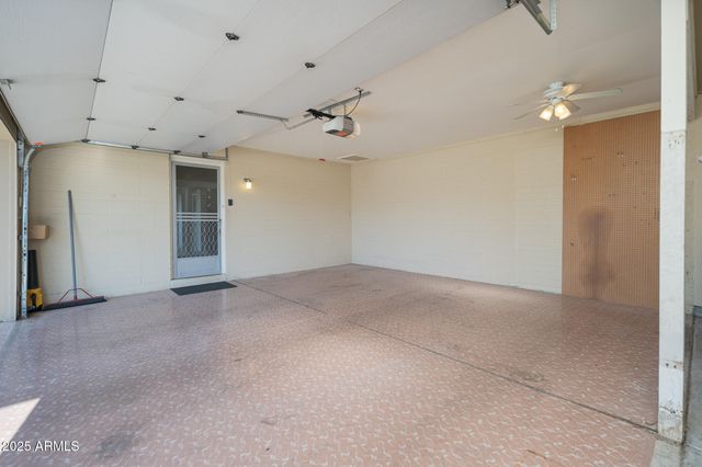 10870 W CLAIR Drive, Sun City, AZ 85351