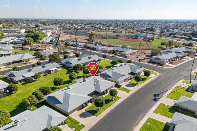 10870 W CLAIR Drive, Sun City, AZ 85351