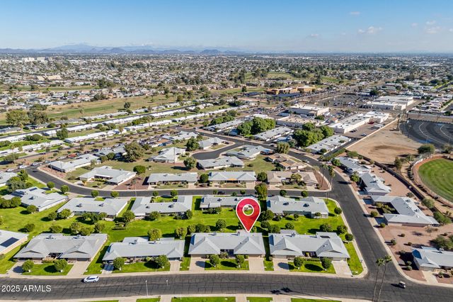 10870 W CLAIR Drive, Sun City, AZ 85351