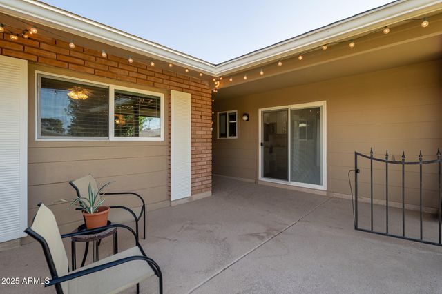 10870 W CLAIR Drive, Sun City, AZ 85351