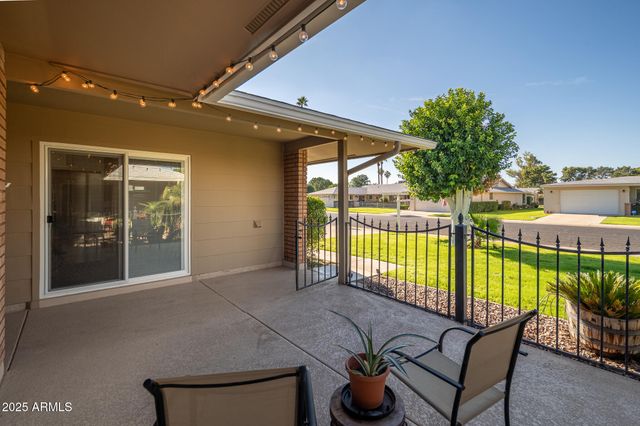 10870 W CLAIR Drive, Sun City, AZ 85351