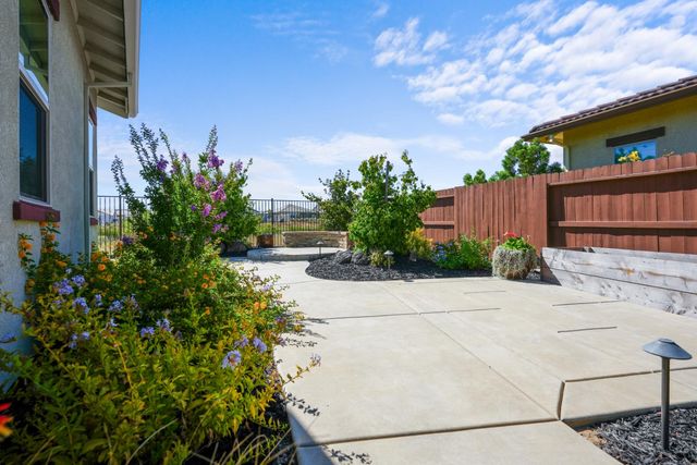 3335 Calypso Cir, El Dorado Hills, CA 95762