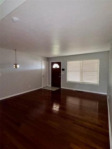 415 W Curtis Drive, Midwest City, OK 73110