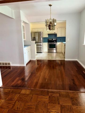 415 W Curtis Drive, Midwest City, OK 73110