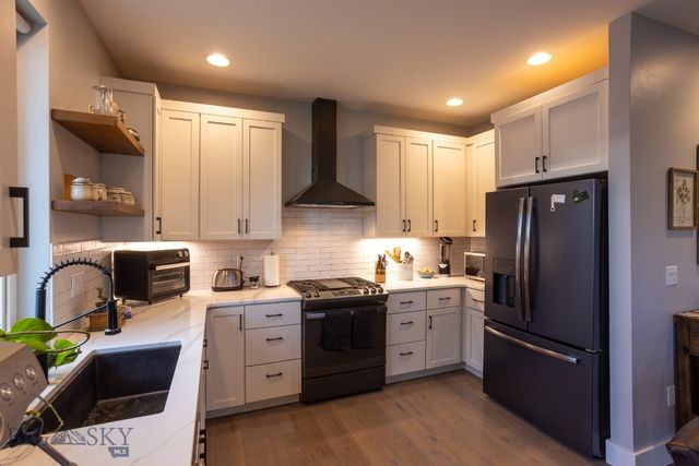 5589 Vaughn Drive, Bozeman, MT 59718
