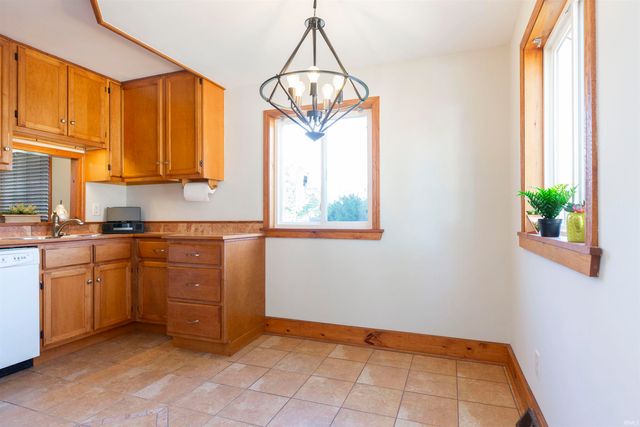 2314 Solomon Avenue, South Bend, IN 46615