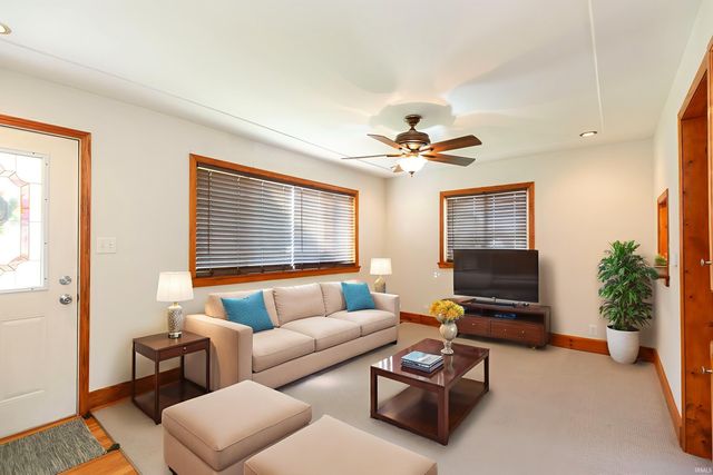 2314 Solomon Avenue, South Bend, IN 46615