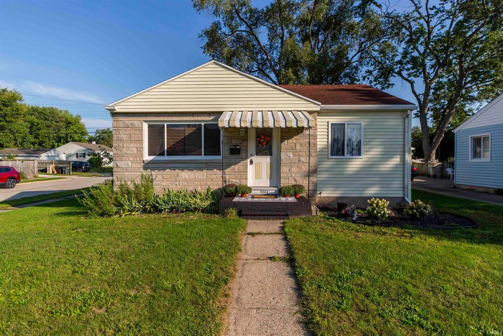 2314 Solomon Avenue, South Bend, IN 46615