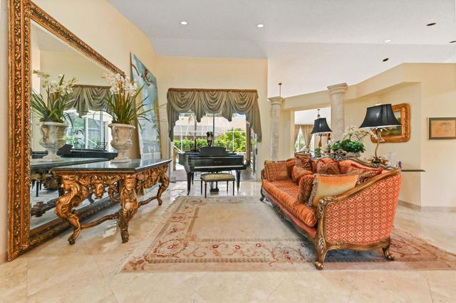 7821 Dorchester Road, Boynton Beach, FL 33472