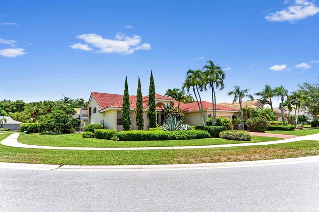 7821 Dorchester Road, Boynton Beach, FL 33472
