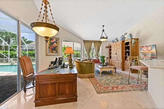 7821 Dorchester Road, Boynton Beach, FL 33472