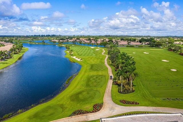 7821 Dorchester Road, Boynton Beach, FL 33472