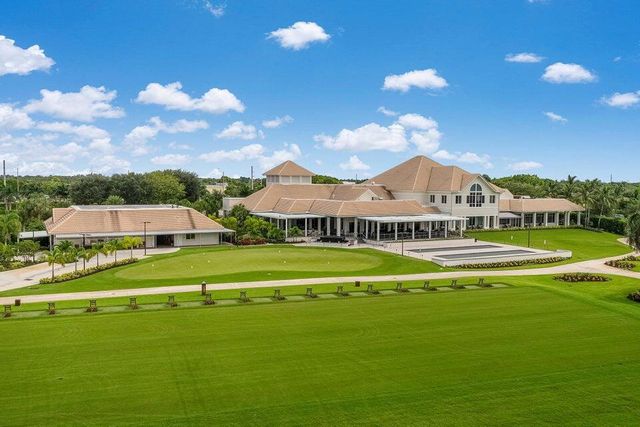 7821 Dorchester Road, Boynton Beach, FL 33472