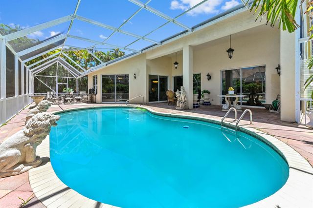 7821 Dorchester Road, Boynton Beach, FL 33472