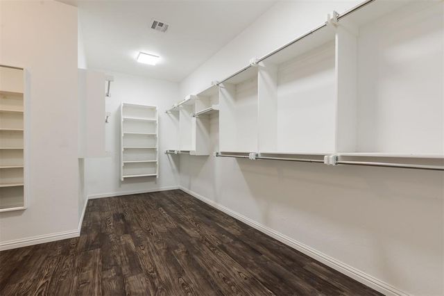 8710 Overlook Drive, Guthrie, OK 73044