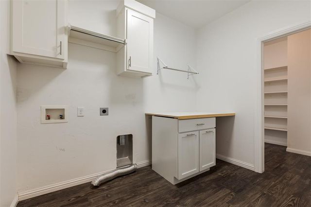 8710 Overlook Drive, Guthrie, OK 73044